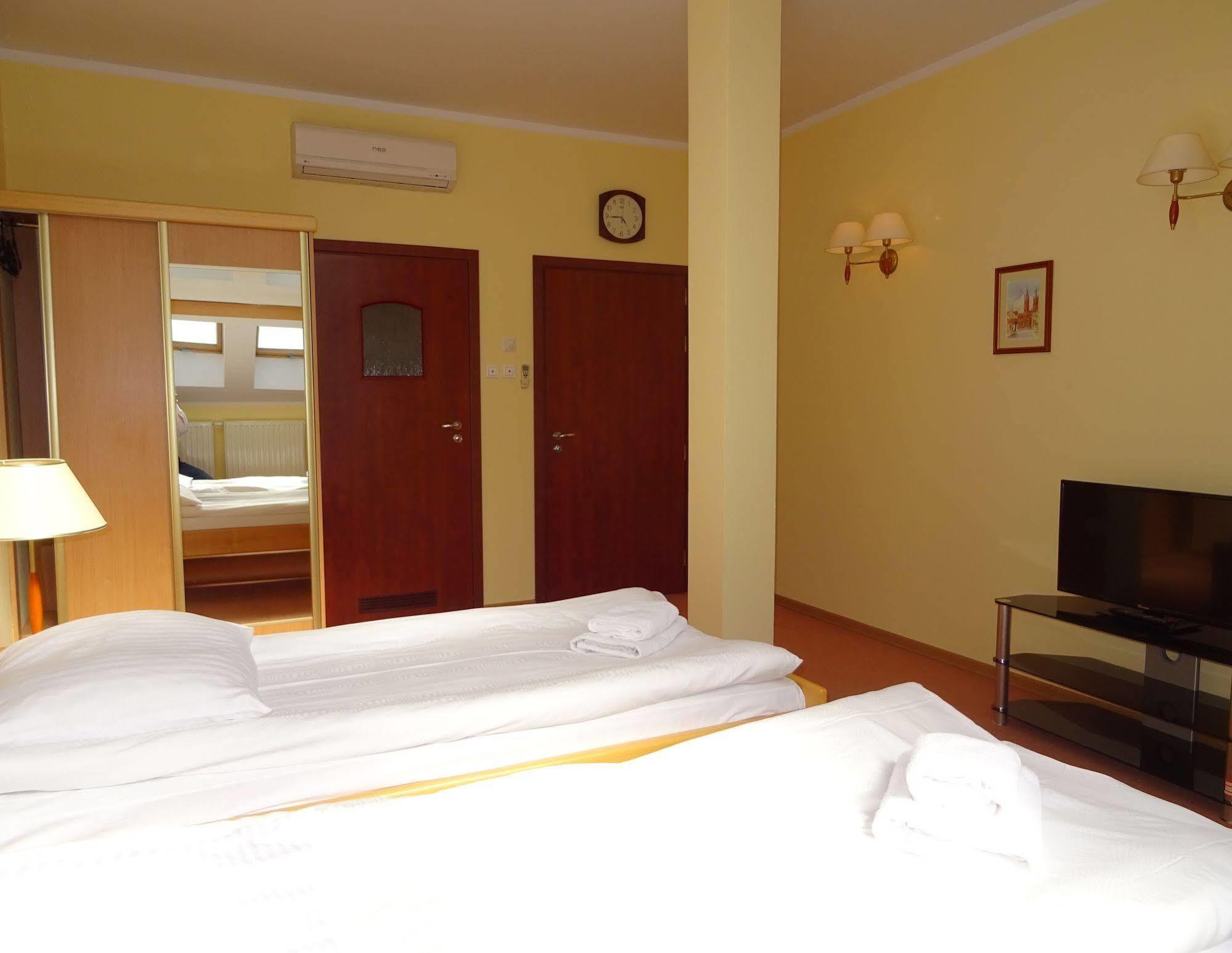 Hotel Bartis Bartoszyce Eksteriør billede